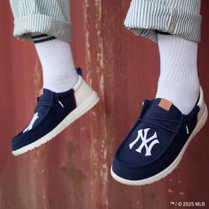 250321_NAM-HDxMLB_ALTPDP_YANKEE_900x900_36da9b4d-0aae-4fb7-8a77-abc2e3b2164a.png
